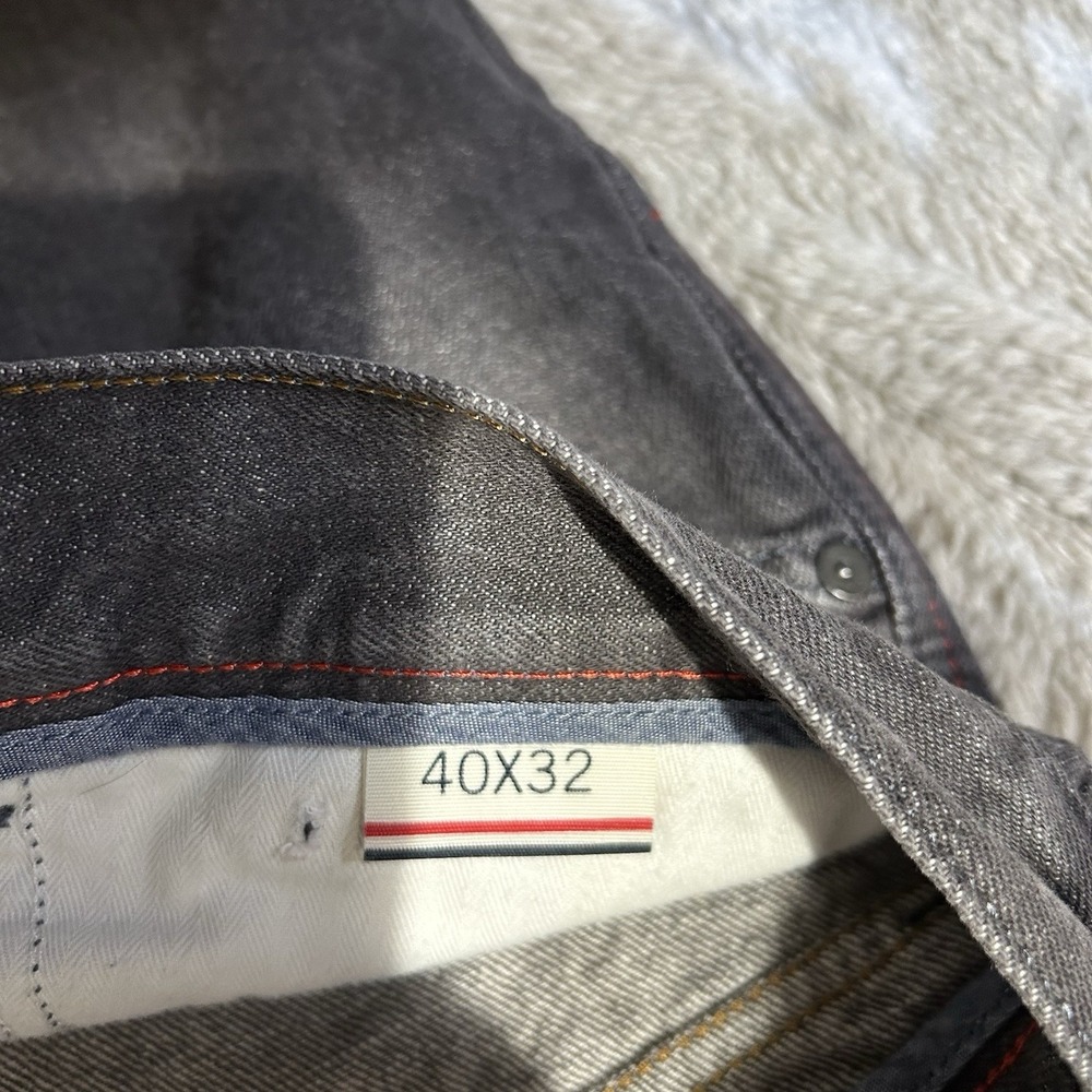 Tommy Hilfiger Mens Straight Leg Jeans Faded Black Denim 100% Cotton 5-Pocket - Picture 8 of 11